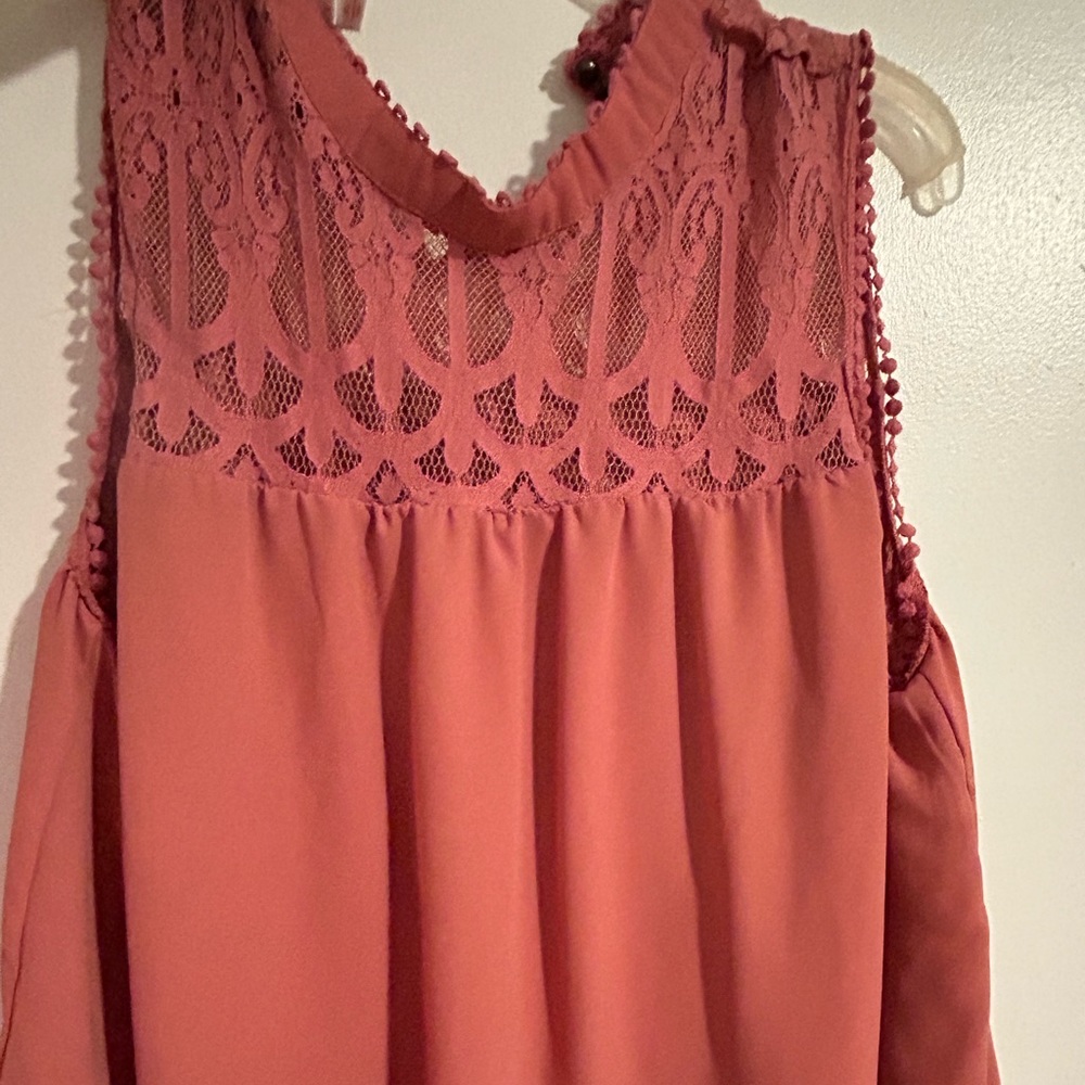 Pink lace sleeveless top